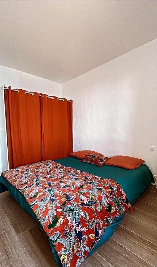 Appartement Vue Mer En Plein Centre De Cargèse Eksteriør billede